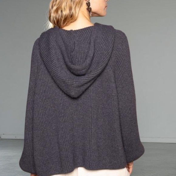 POL Hoodie With Pearls Grey Hooded Sweater with Pearl Accents New Boutique - Picture 14 of 16